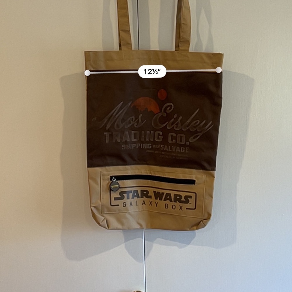 NWT Disney Star Wars Mos Eisley Trading Post Galaxy Box tote bag - Picture 6 of 6